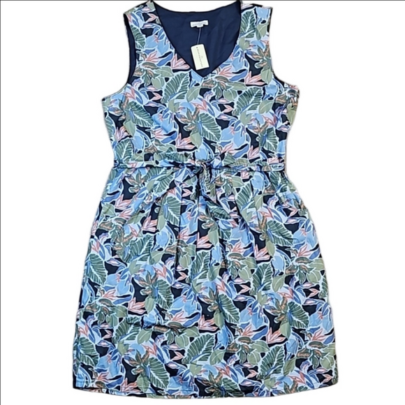NWT LL Bean Signature 100% Cotton Poplin Blue Tropical Print V Neck Dress - Picture 2 of 16